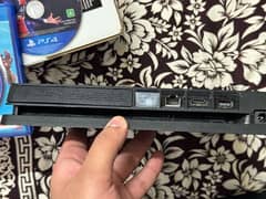 ps4 slim with 2 controllers