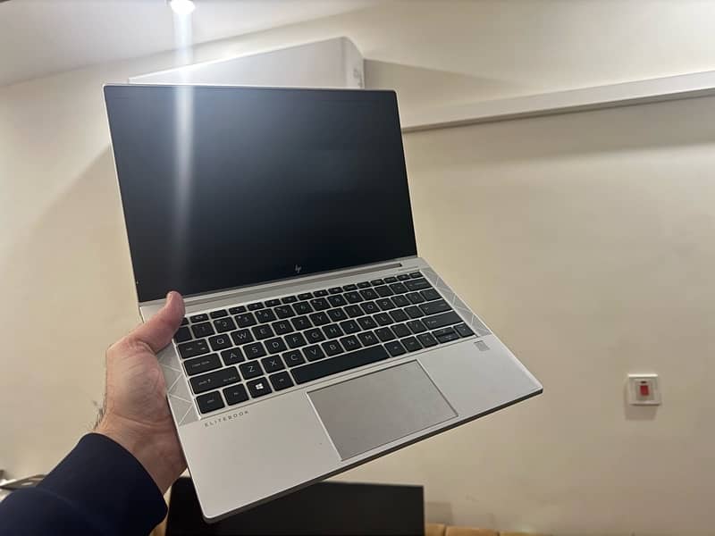 Hp ellitebook 830g8 core i7 11 th generation 0