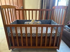 Baby cot for sale in Defence