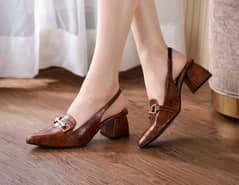 Women shoes/ trendy heels