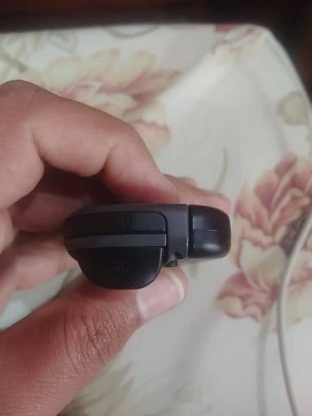 Nintendo switch right controller 3