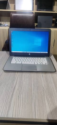 Hp 4gb 128gb Laptop or chromebook 14 Smb