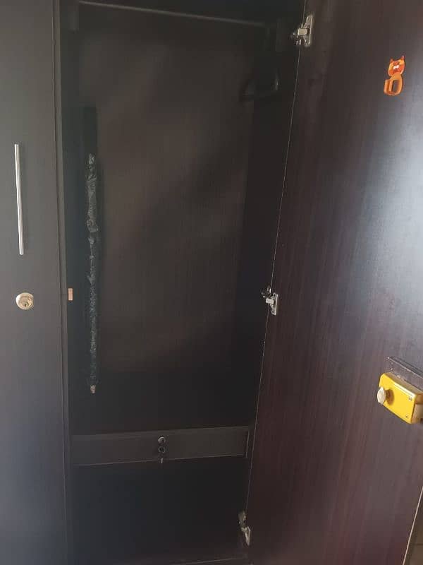 wardrobe 3