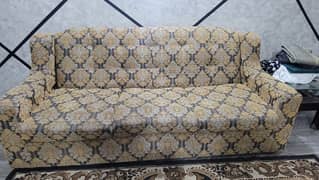 5 seater sofa for sale in Karachi Gulshan e Iqbal in just 25000