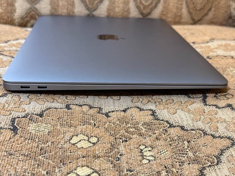 Macbook Air 13.3 Inch 8GB/256GB M1 2020 Space Grey 8