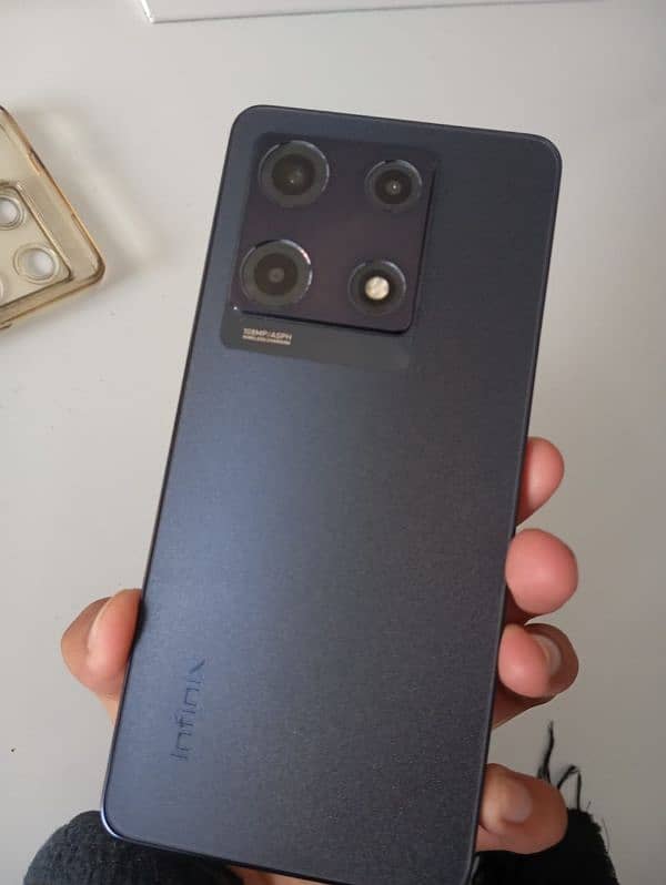 Infinix note 30 pro 0
