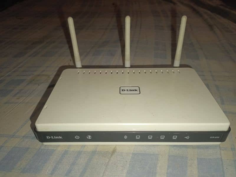 D-Link DIR-655 Xtreme N Gig@bit Router 1