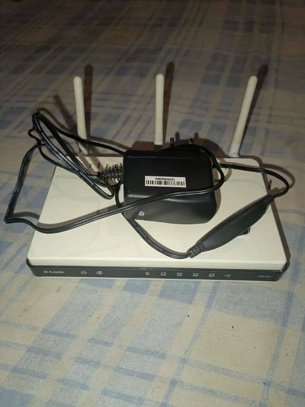 D-Link DIR-655 Xtreme N Gig@bit Router 7