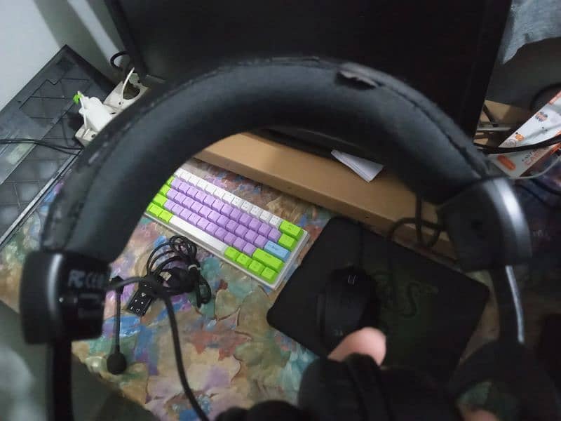 Hyper x Cloud Core wired with box 1
