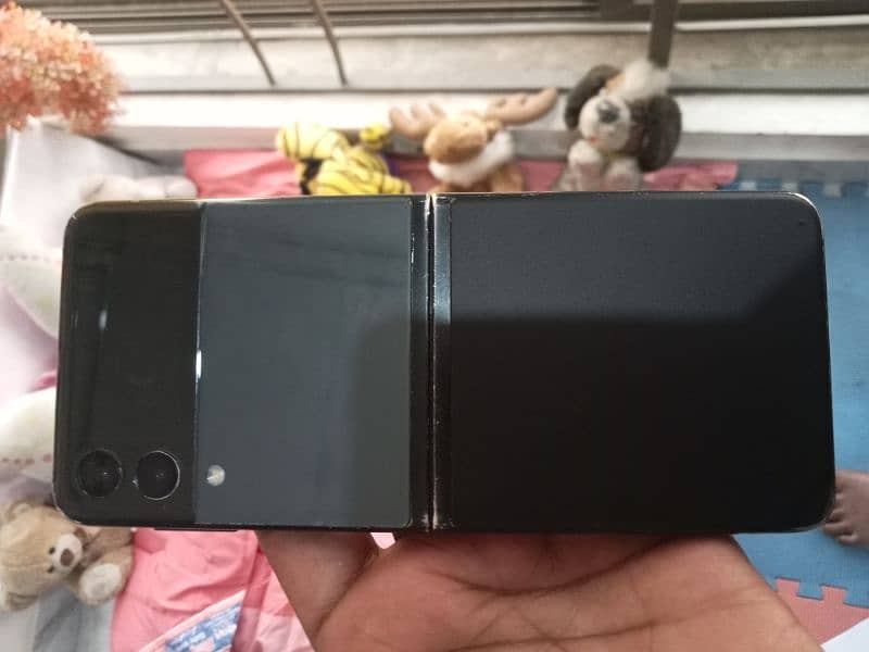 Exchange Z Flip 5G 256GB no dot spot crack line 9