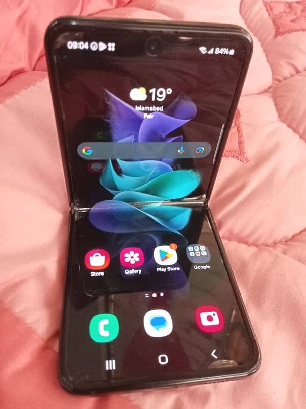 Exchange Z Flip 5G 256GB no dot spot crack line 13
