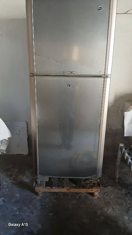 Pel Refrigerator 0