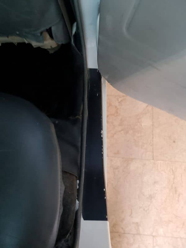 Suzuki Mehran VX 2018 with company fitted A/C 11