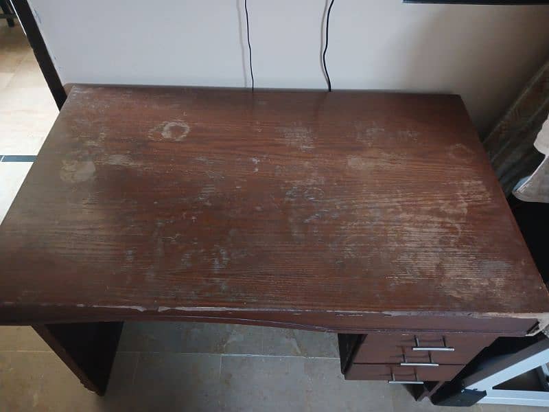 Office table / Executive table made of wood good condition 5