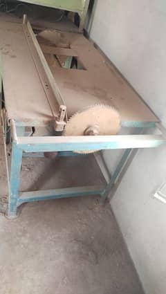 Takkar Machine & Wooden Pallets for sale