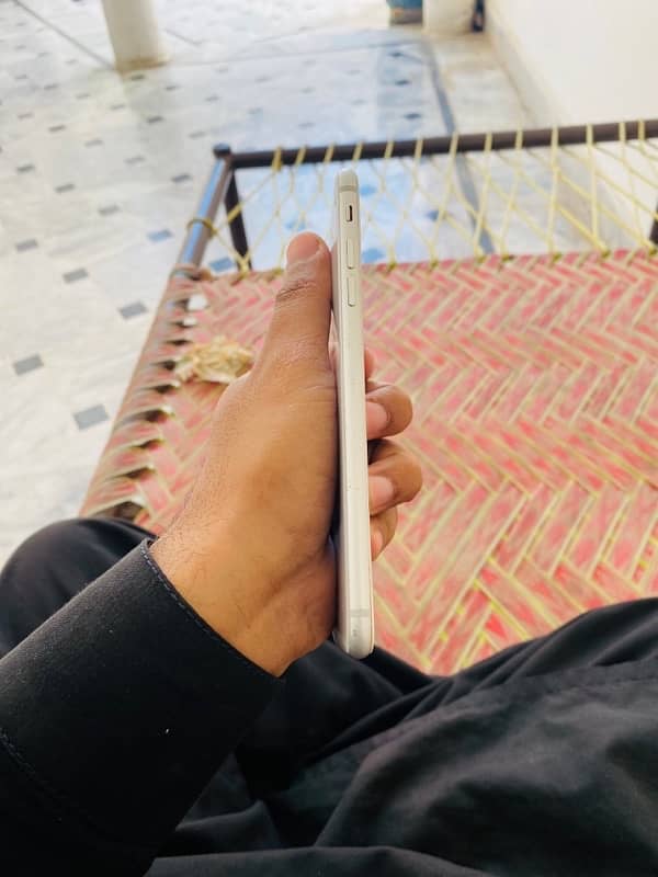 iphone 8 plus pta  256 gb 2