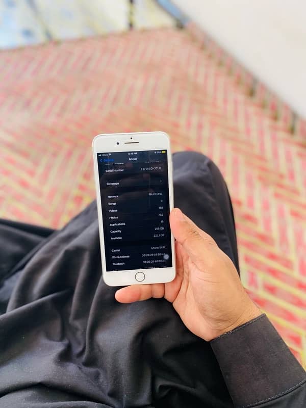 iphone 8 plus pta  256 gb 5