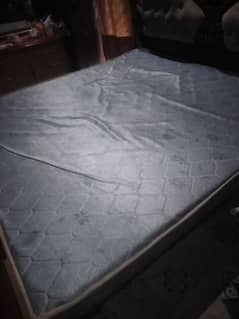 Hard mattress for king bed size