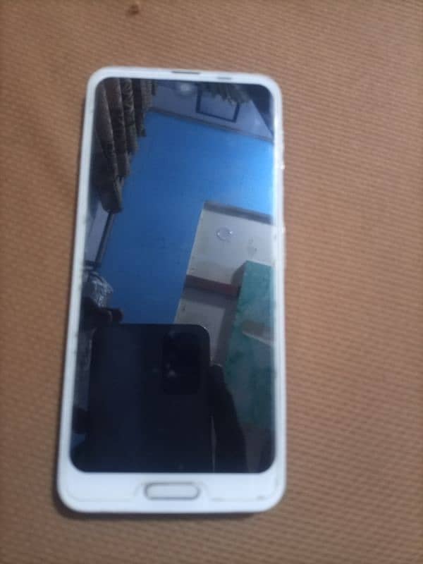 Aquos r2 4/64 best for PUBG 9/10 condition 2