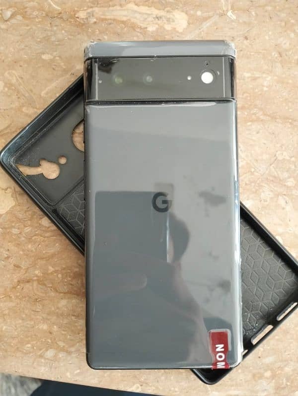 Google pixel 6 10/10 condition 1