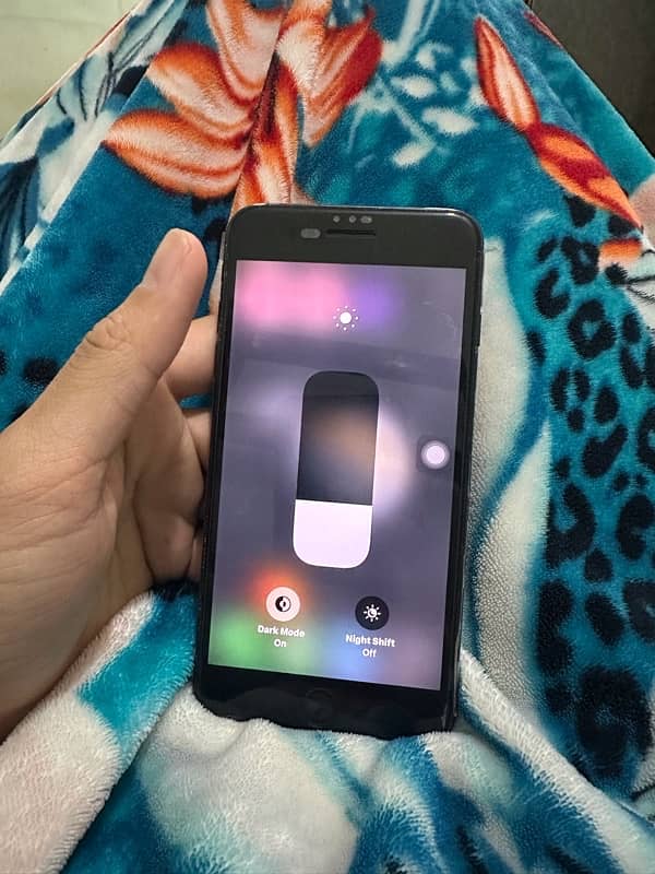 iPhone 7 Plus 128 PTA 0