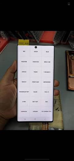 Samsung no10 plus doted screen