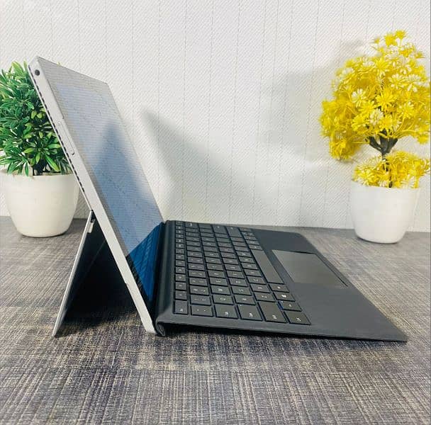 Surface Pro 3 2-in-1 Laptop | 256GB SSD | 8GB RAM | Intel Core i5 4th 0