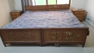 Two Single Beds with Side Table