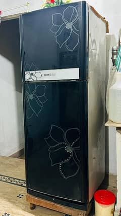 orient refrigerator size medium condition 10/7