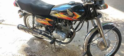 Honda 125 2021 number wali gari he all OK bike he engine peak he