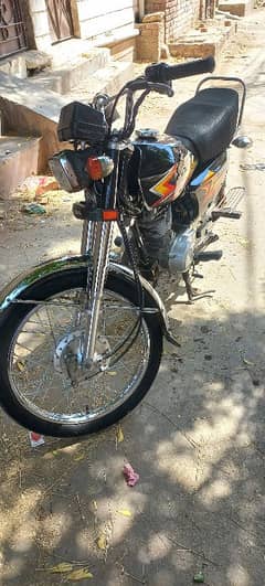 Honda 125 2021 number wali gari he all OK bike he engine peak he