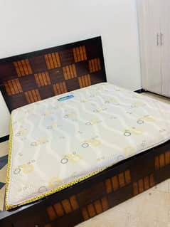 Double bed like new with mattress