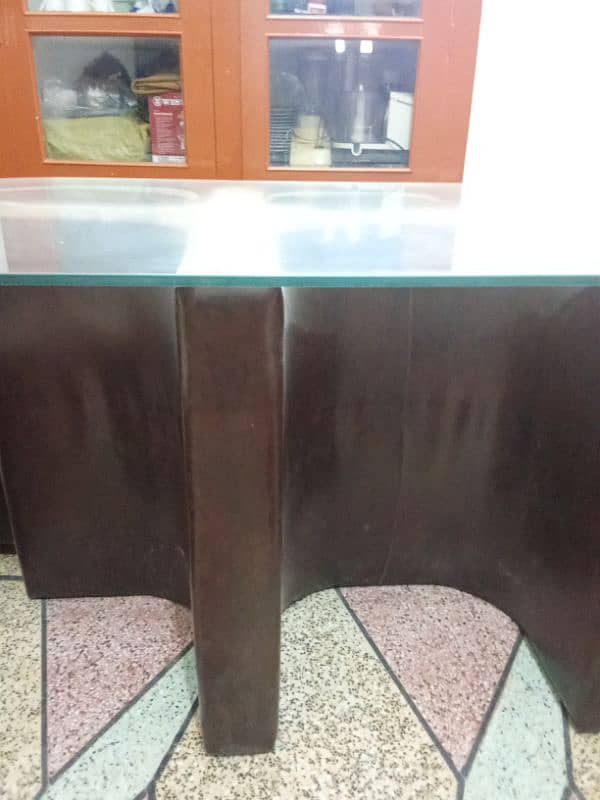 Dining Table 6 Seaters 7