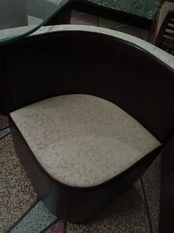 Dining Table 6 Seaters 8