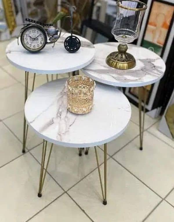 TABLE/NESTING COFFE TABLE/3 PIECE TABLE SET/MODREN COFFE TABLE 1