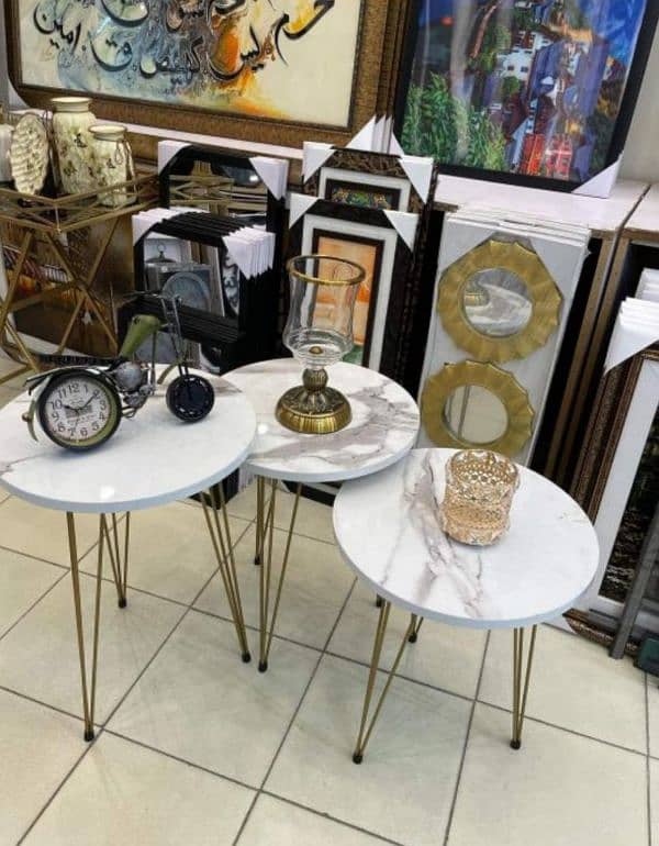 TABLE/NESTING COFFE TABLE/3 PIECE TABLE SET/MODREN COFFE TABLE 12