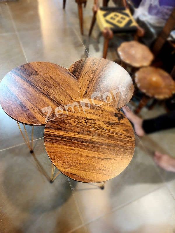 TABLE/NESTING COFFE TABLE/3 PIECE TABLE SET/MODREN COFFE TABLE 19