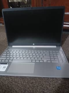 HP core i3 12th Gen 8/256 Natural Silver