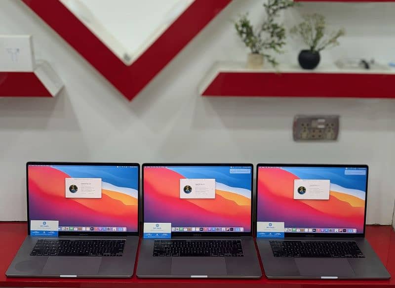Apple Macbook Pro 2019 Core i9 16GB Ram 1TB Flash Storage 2