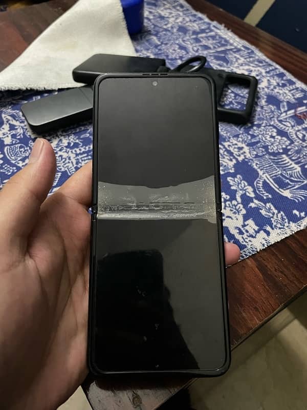 Z Flip 3 0