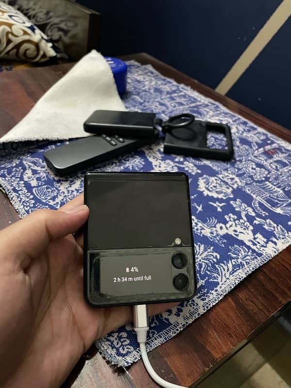 Z Flip 3 4