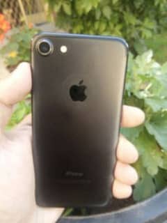 iphone 7 mat black good condition