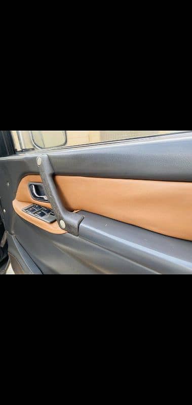 Mitsubishi Pajero 1993 15