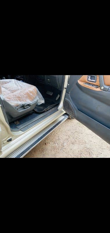 Mitsubishi Pajero 1993 18