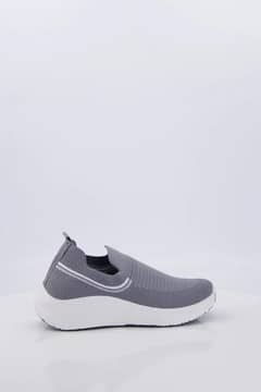 men's casual sneakers