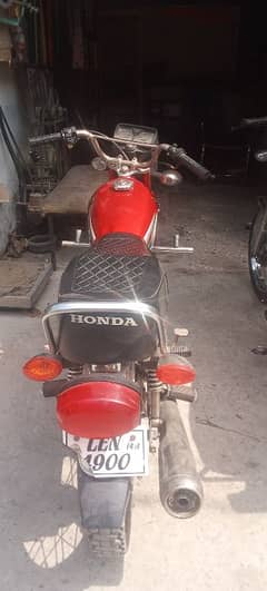 Honda 125ok ha03289451992 WhatsApp number