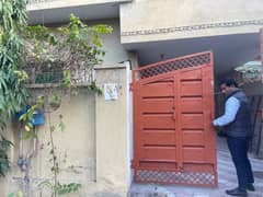 1 Kanal Upper Portion Corner Separate Gate House For Rent in AA Block Phase 4 DHA Lahore