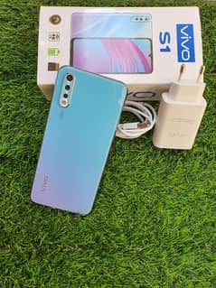 Vivo S1 8Gb 256Gb ( Display fingerprints) 4500 Mah battery 10/10 Condi