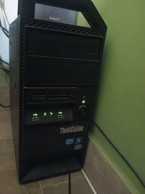 complete computer setup with LED mouse keybord and speaker best machin 0