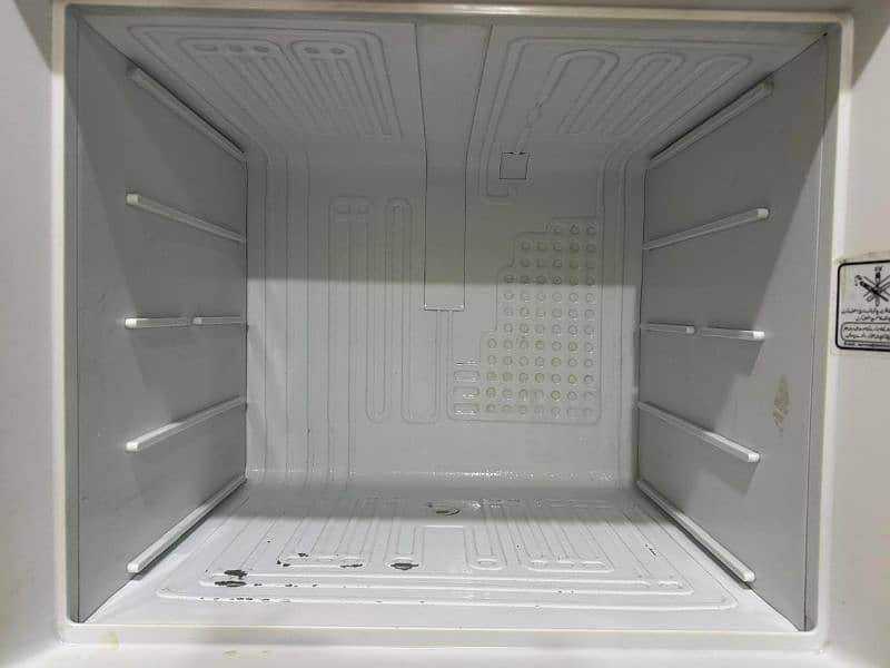 Dawlance fridge in sale 1